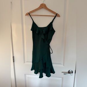 Abercrombie & Fitch silk size XS Emerald Green Ruffle Wrap Mini Dress